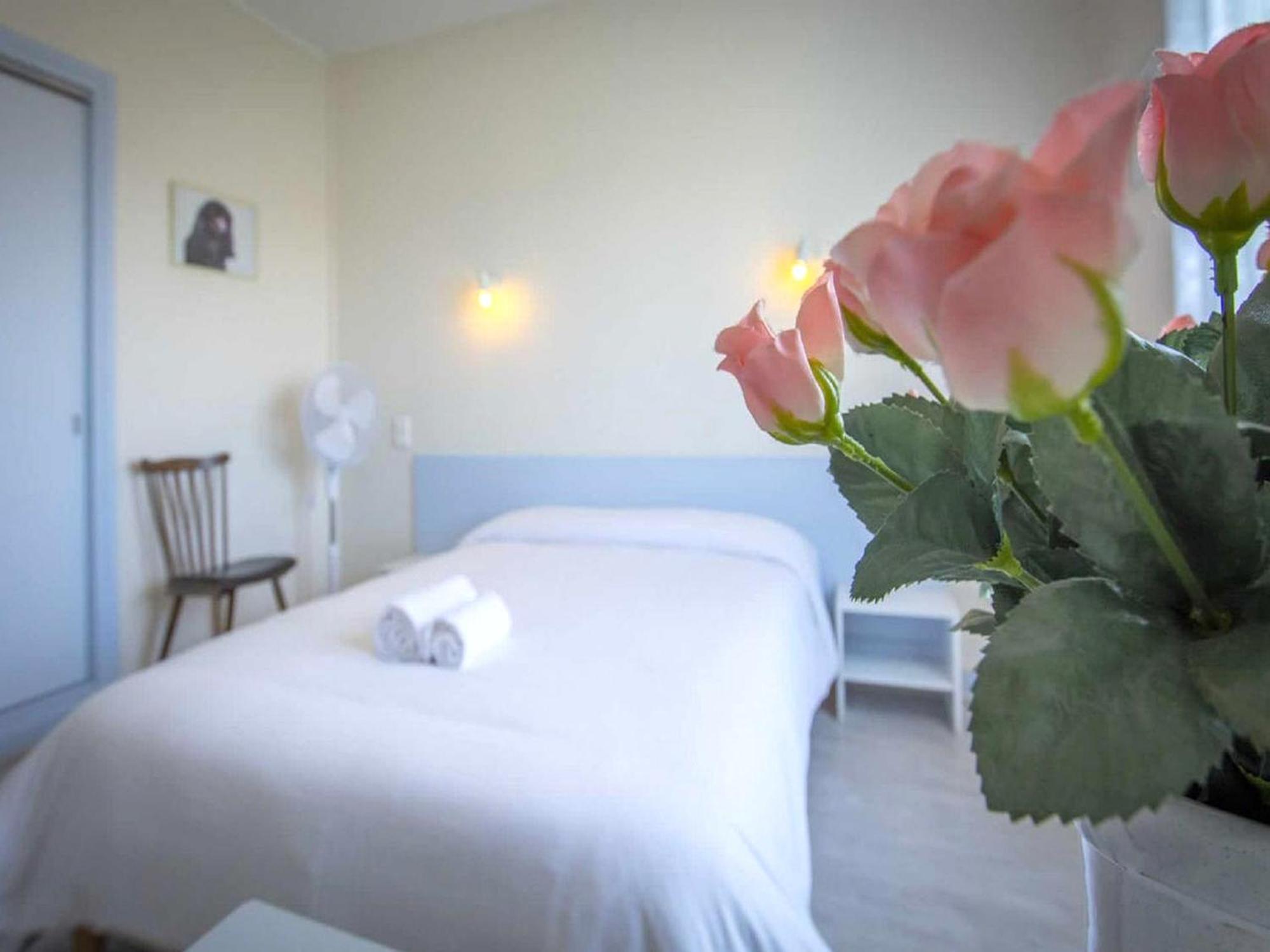 فندق Le Relais De La Route Bleue Saint-Loup  المظهر الخارجي الصورة